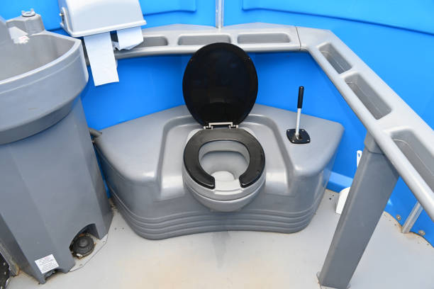 Best Portable restroom trailer rental  in Hopkinsville, KY